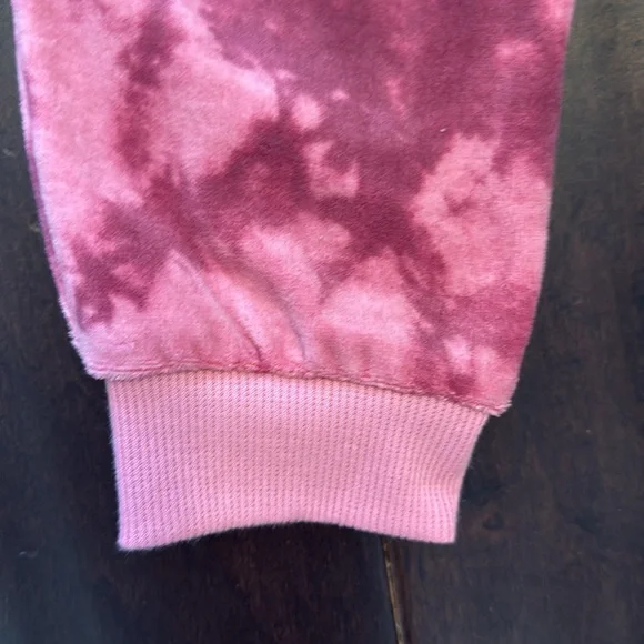 NWT Juicy Couture Toddler Girls Pink Tie-Dye Hoodie and Joggers Set - Picture 9 of 9